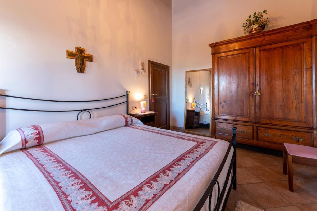 Il Leccio - Casa Toscana San Gimignano Gambassi Terme Exterior photo